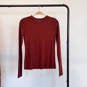 a.n.a. Ribbed Crew Neck Sweater Brick Red -- Size XS